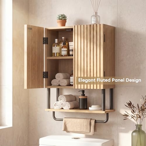 Modern Fluted Bathroom Wall Cabinet,3-Tier Curved Profile Wooden Medicine Cabinet with 2 Doors,Over the Toilet Storage Cabinet Wall Mounted with Adjustable Shelf and Towel Bar(Oak, Small) - color: Oak, size: Small