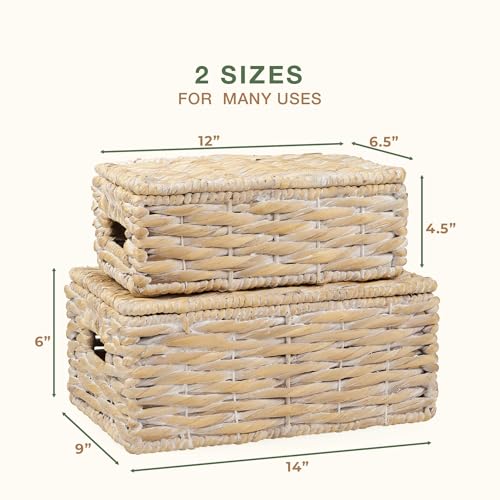 Set of 2 White Wicker Baskets with Lid - color: White