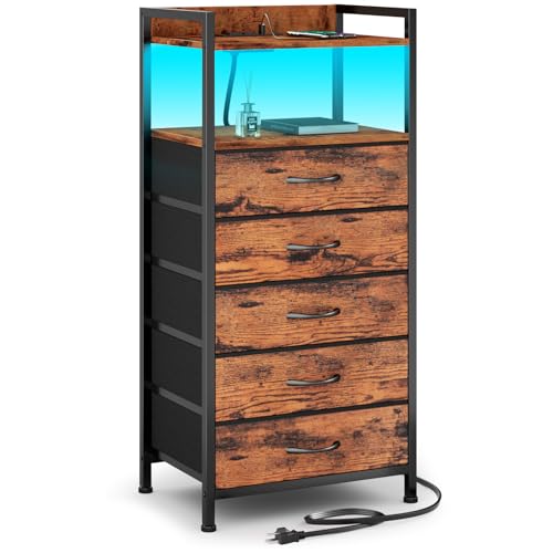 Furnulem 5 Drawer Dresser for Bedroom, Tall Nightstand with Led Light and Charging Station, Small Night Stand Bedside Table, Fabric Bins, Metal Frame, Wood Shelf, Side Furniture(Rustic Brown) - color: Rustic Brown, style: 5 Drawer