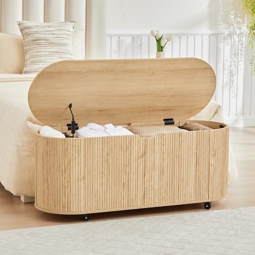 Fluted Storage Bench with 4 Wheels, 43.3” Oval Storage Chest with Safety Hinges, Modern Wooden End of Bed Bench, Large Storage Trunk Toy Chest with Lift Top for Entryway Bedroom Living Room, Natural - color: Natural