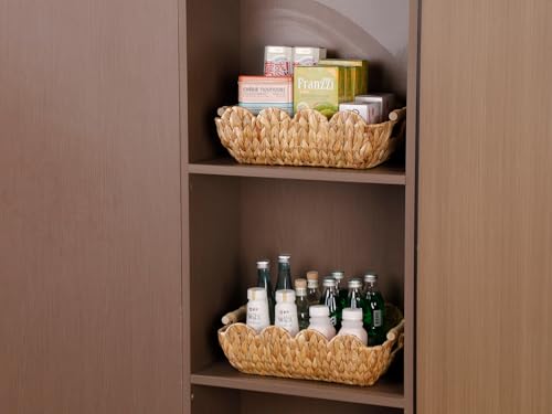 Coeusy Gift Basket, Cute Wicker Basket for Gifts, Scalloped Woven Water Hyacinth Storage Basket with Wooden Handles for Snack, Display, Shelves, 2 Pack