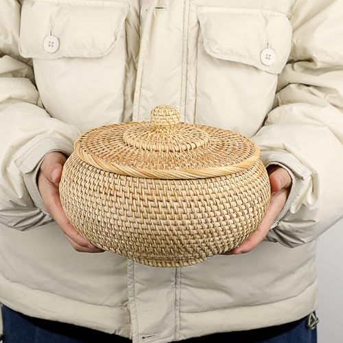 Hipiwe Round Rattan Basket Box with Lid Hand-Woven Wicker Basket Bin Tray Multi-Purpose Picnic Food Bread Storage Basket Decorative Box for Home Bathroom Shelf Organizing, Small - size: Small,7.9"D x 4.1"H