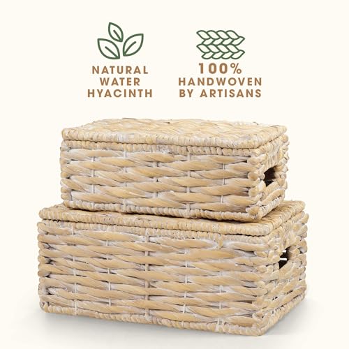 Set of 2 White Wicker Baskets with Lid - color: White