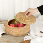 Hipiwe Round Rattan Boxes with Lid Natural Woven Storage Basket Bin Multi-Purpose Wicker Tray Weaving Decorative Shelf Basket Farmhouse Picnic Bread Fruit Table Storage Basket - size: Large，8.9"D x 4.7"H