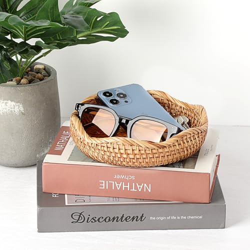 Hipiwe Round Key Basket Bowl for Entryway 7.3" Natural Rattan Fruit Bowl Woven Wicker Basket Serving Tray Rattan Organizer Decorative Baskets for Kitchen Counter Bedside Living Room - color: Natural Color, size: X-Small,7.3"