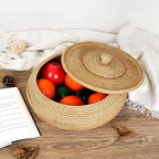 Hipiwe Round Rattan Boxes with Lid, X-Large Woven Bread Basket Natural Rattan Basket Wicker Storage Box Decorative Basket for Coffee Table Farmhouse Picnic Fruit Storage Basket - size: X-Large,10.3"D x 4.3"H
