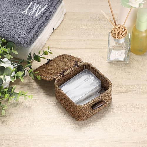Hipiwe Mini Seagrass Basket Wicker Shelf Baskets with Lid Small Decorative Box Natural Storage Basket for Organizing Key Candy, Home Decor, 3.5"L x 3.5"W x 2"H - color: Coffee color, size: 3.5" x 3.5" x 2"