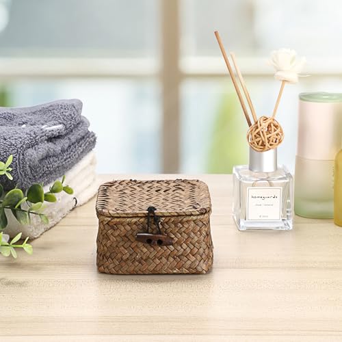 Hipiwe Mini Seagrass Basket Wicker Shelf Baskets with Lid Small Decorative Box Natural Storage Basket for Organizing Key Candy, Home Decor, 3.5"L x 3.5"W x 2"H - color: Coffee color, size: 3.5" x 3.5" x 2"