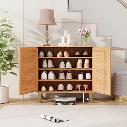 Giantex Shoe Cabinet with Doors, 4-Tier Farmhouse Shoe Rack Cabinet with 3 Adjustable Shelves, Freestanding Wood Shoe Storage Cabinet for Entryway, Closet, Hallway, Living Room