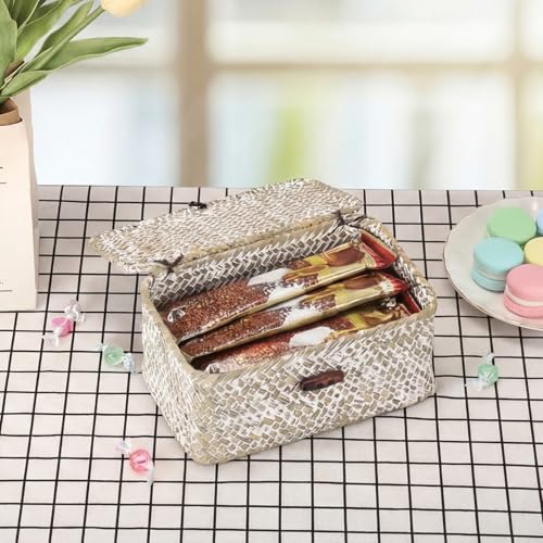Hipiwe Mini Seagrass Basket with Lid Decorative Shelf Basket Box Multipurpose Desktop Organizer, Whitewash 7.0" x 4.3" x 3.3" - color: Whitewash color, size: 7.0" x 4.3" x 3.3"